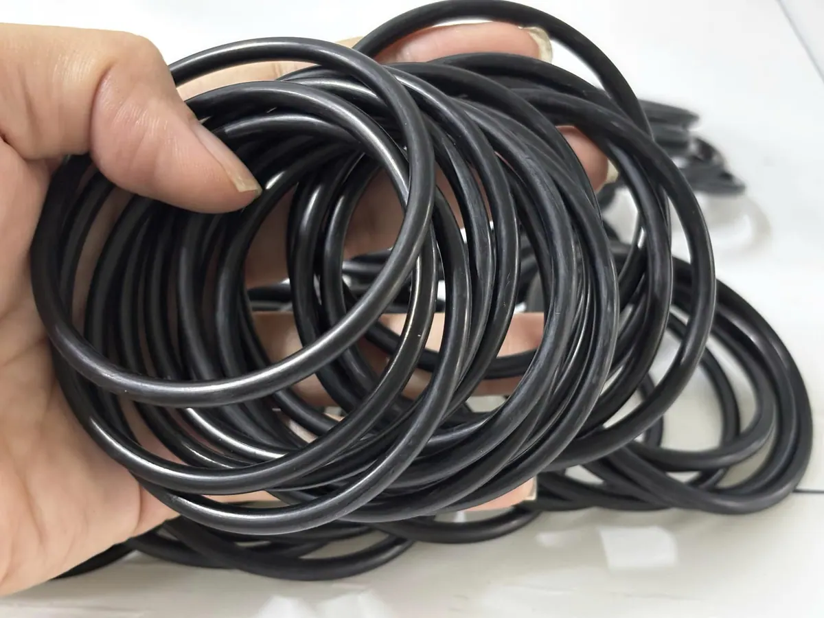 Tay cầm bó oring NBR đen cỡ trung bình